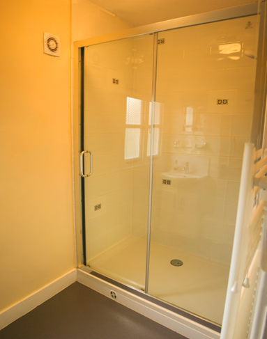 Gardener's Cottage - Upstairs Shower Room